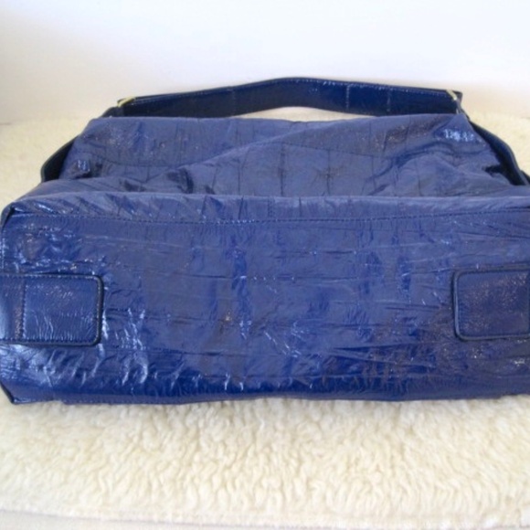 Matt & Natt Japanese Paper Krinkle Hobo Bag - Picture 4 of 12